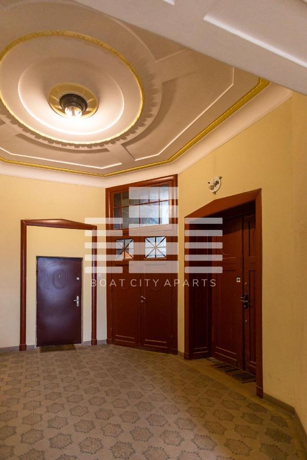 Boat City Aparts - Dworzec Lodz Fabryczna Bagian luar foto